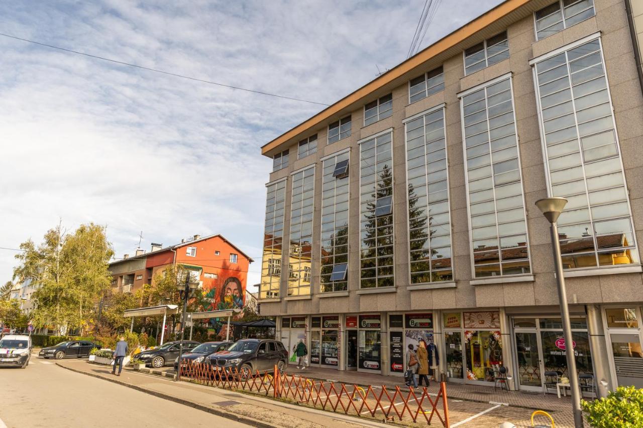 Olimpus Apartmani Bd Banjaluka บันยาลูกา ภายนอก รูปภาพ