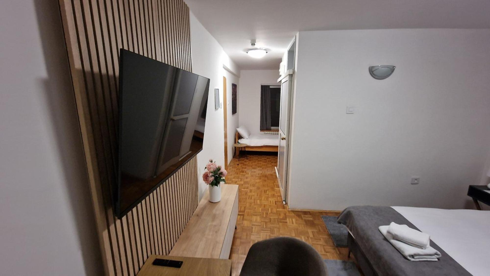Olimpus Apartmani Bd Banjaluka บันยาลูกา ภายนอก รูปภาพ