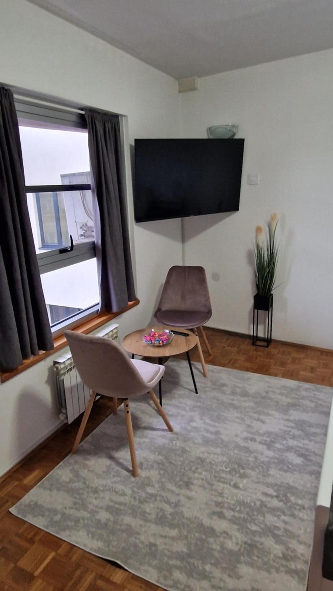 Olimpus Apartmani Bd Banjaluka บันยาลูกา ภายนอก รูปภาพ